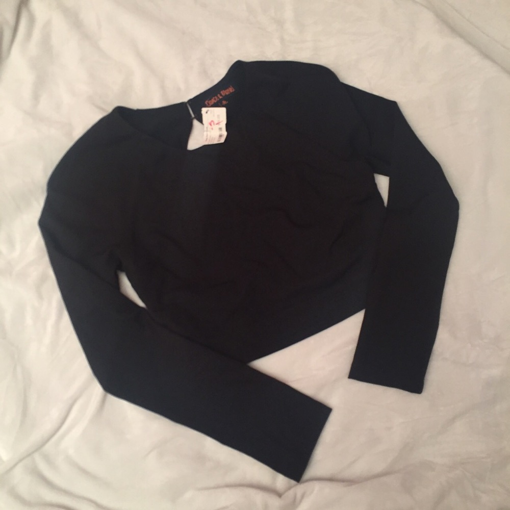 Ruby and Jenna black long sleeve crop top